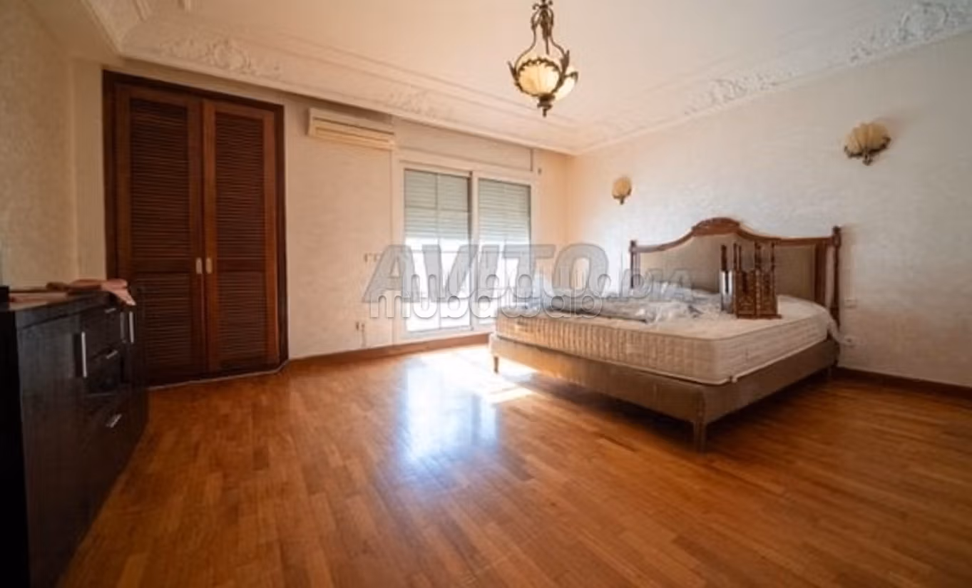 Bel appartement moderne gauthier 
5 CHAMBRES — 3