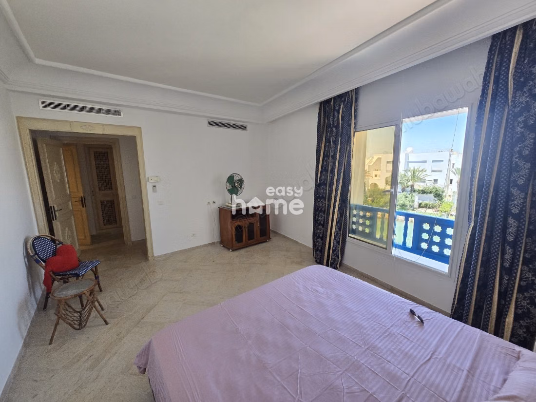 Appartamento arredato di 143m² con vista mare e canale