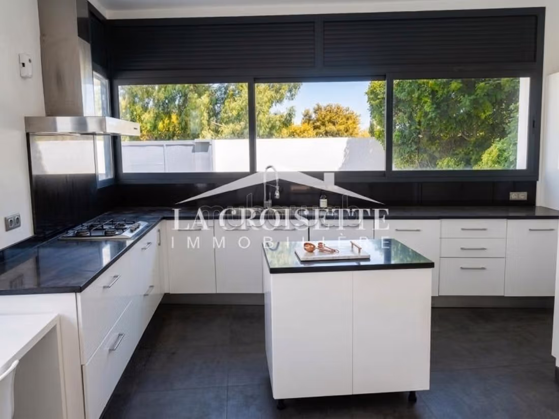Villa S4 con piscina a La Marsa