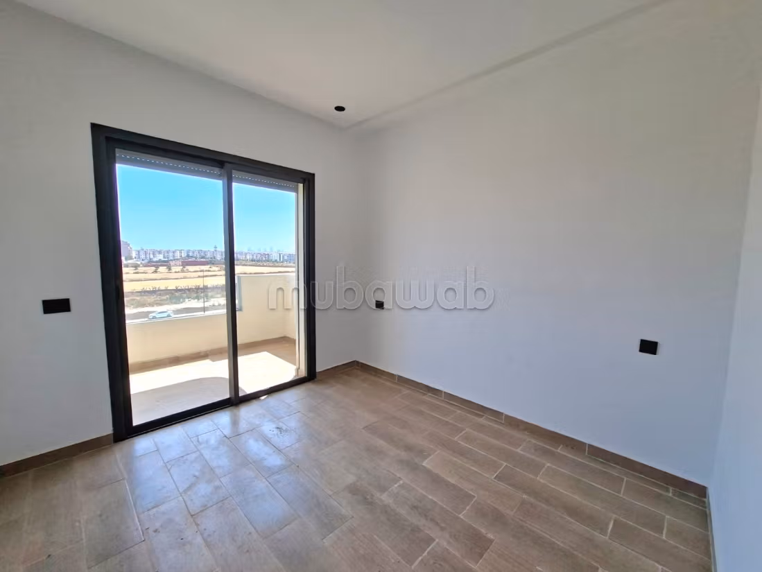 Magnifico Appartamento in Affitto con Vista Mare