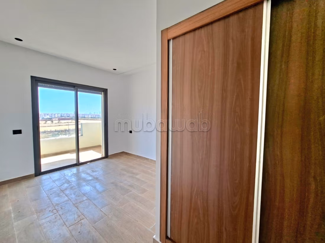 Magnifico Appartamento in Affitto con Vista Mare