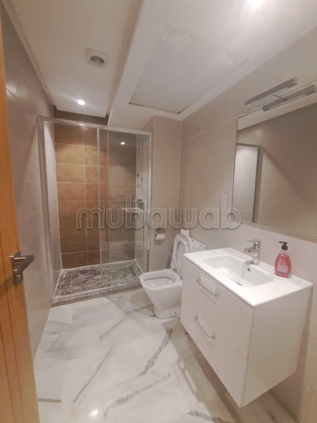 Bel appartamento nuovo in affitto a Casablanca