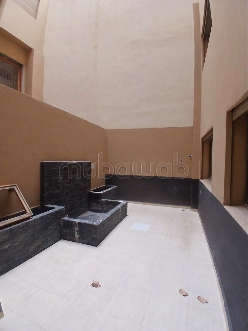 Appartement 130 m² à Hay Essalam — 2