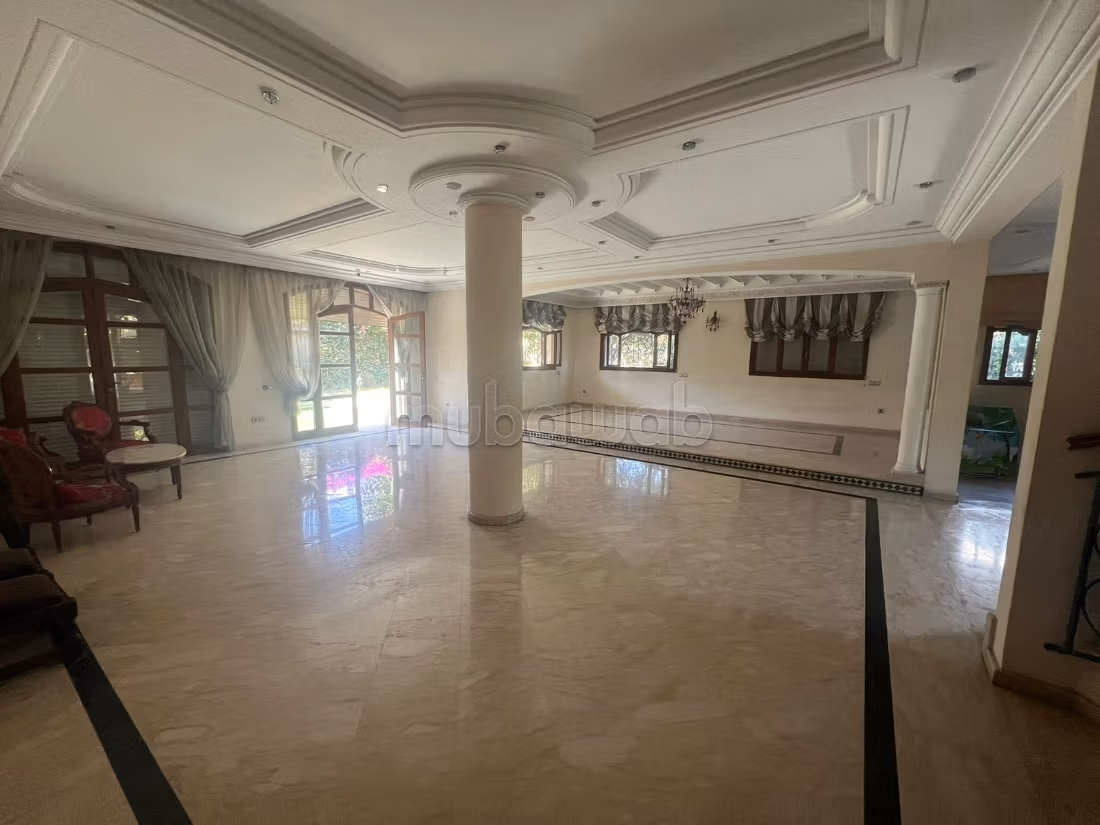 Luxe villa te huur in Polo. 6 grote kamers