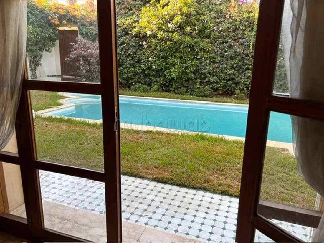 Luxe villa te huur in Polo. 6 grote kamers