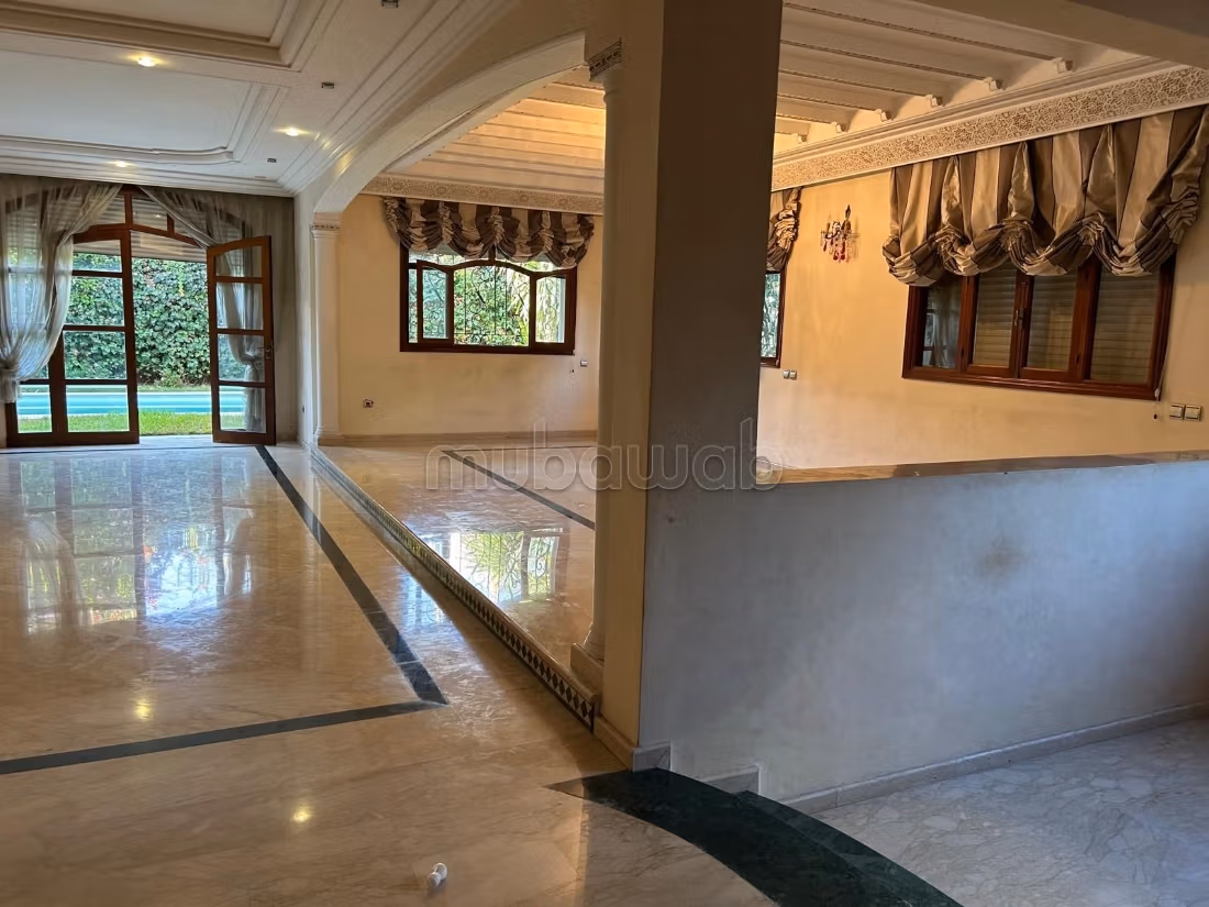 Luxe villa te huur in Polo. 6 grote kamers