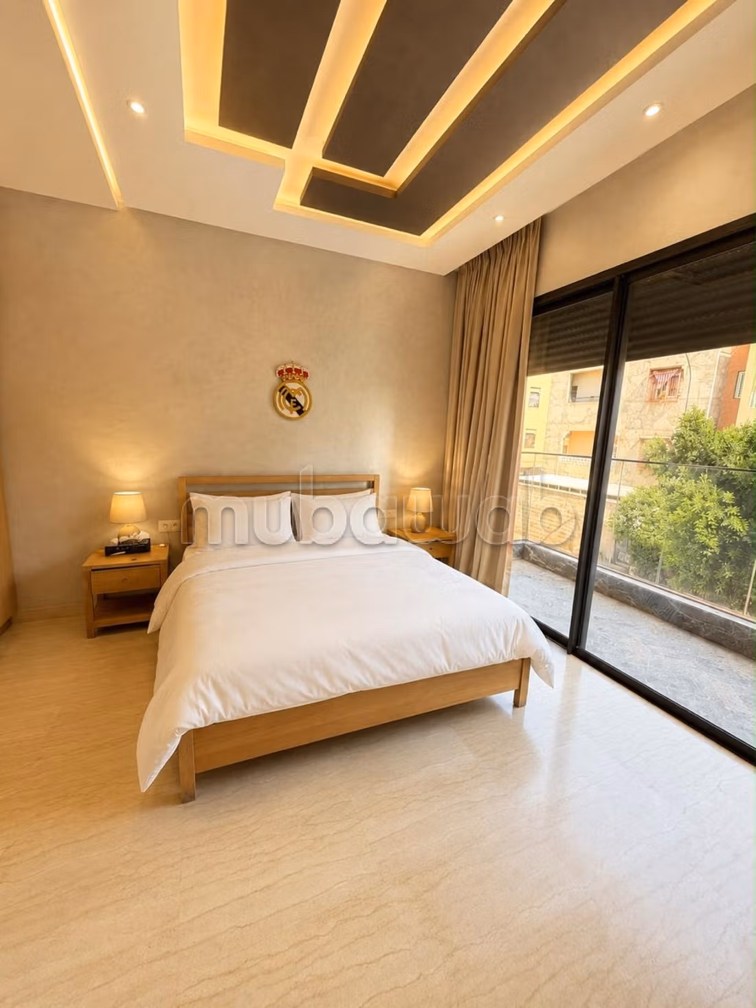 Location villa de luxe à Route de l'Ourika.
Superficie 450 m².
Meublé