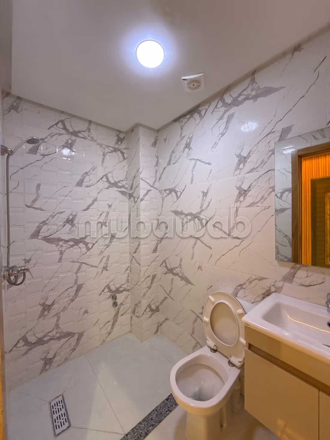 Vente d'un appartement à Sidi Rahal Plage. 2 belles chambres. Porte solide, salon marocain traditionnel