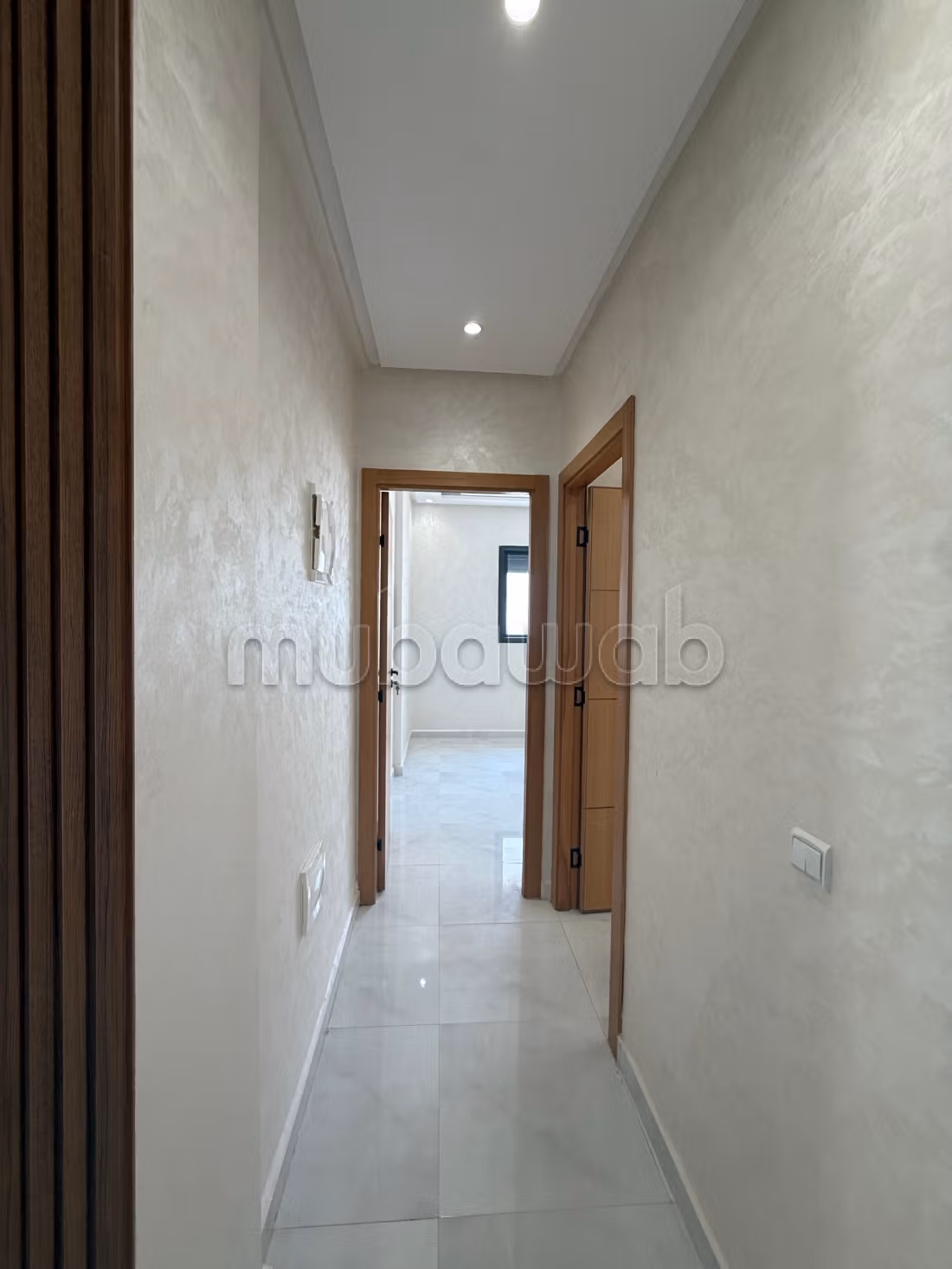 Apartment for sale in Sidi Rahal beach. Total area 87 m². Kitchen with oven