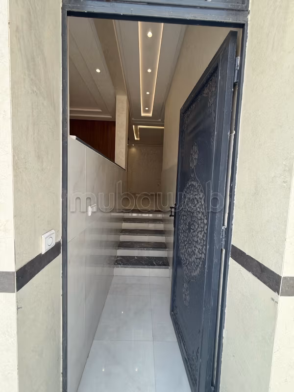 Appartement te koop in Sidi Rahal Strand. Totale oppervlakte 87 m². Keuken met oven