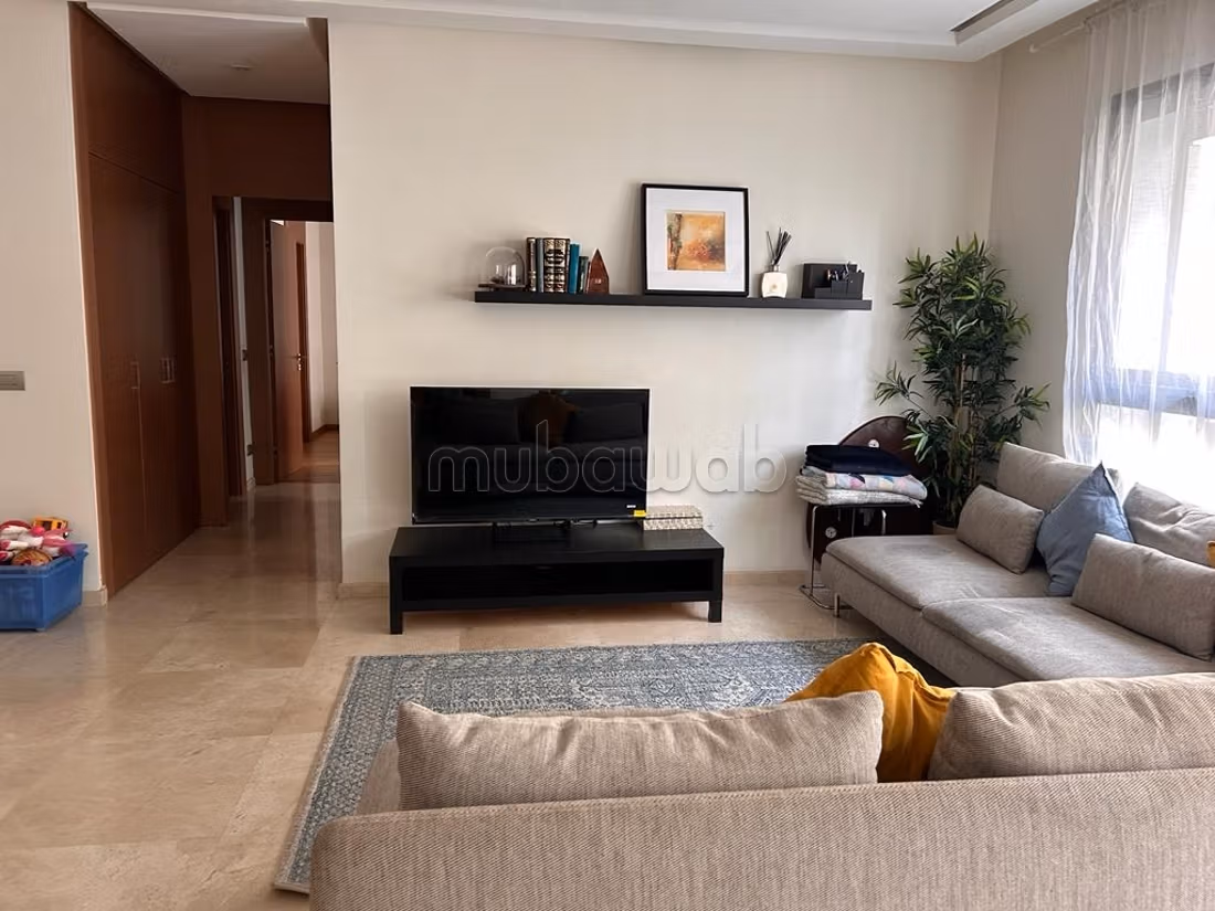 Bel appartement en location à Casablanca Finance City.
Surface de 95 m².
Meublé — 4