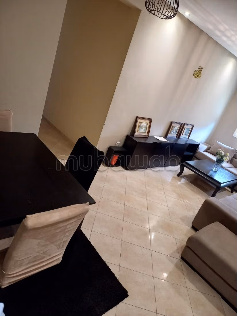 Vend appartement à Oulfa. Superficie 58 m². Antenne paraboli... – další