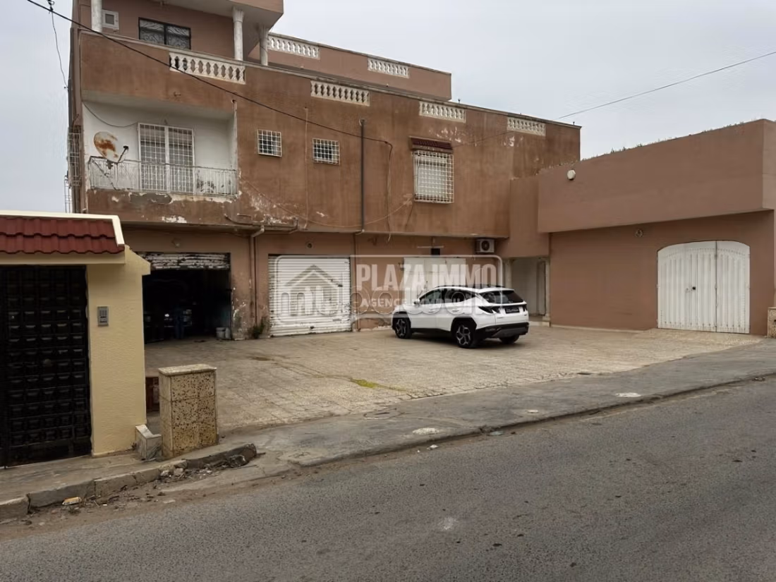A vendre villa 3 etages a jendouba