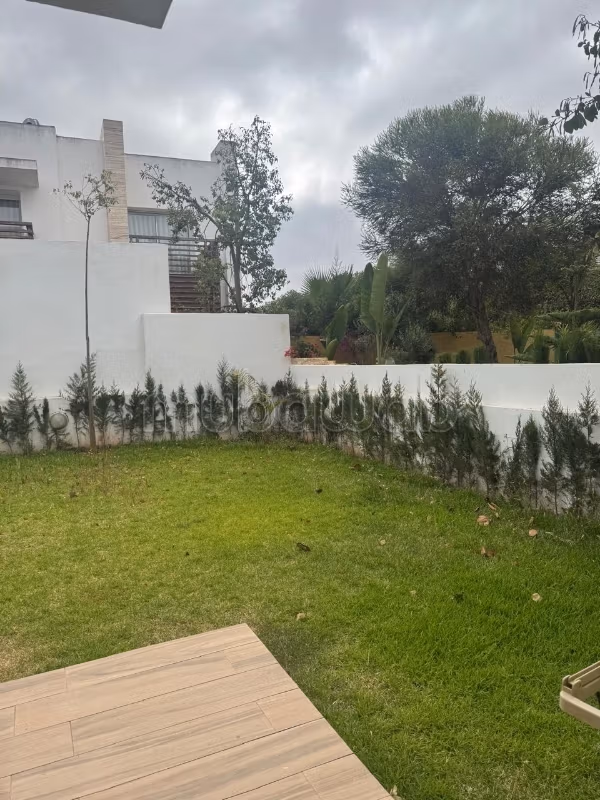 Villa semi meublée