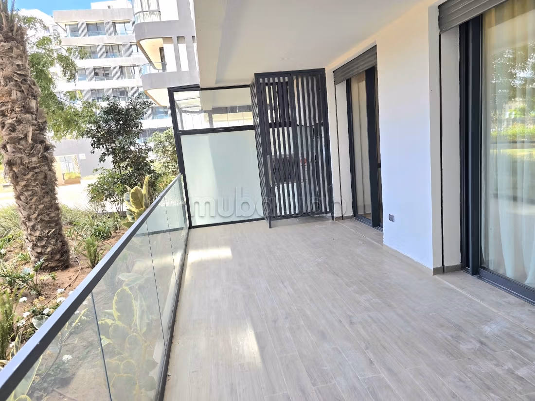 Affitta questo appartamento a Casablanca Finance City. 2 camere. Arredato