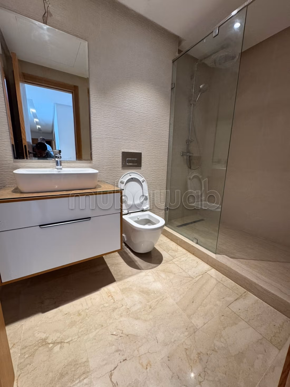 Appartamento vuoto con 3 camere da letto a Borgogna