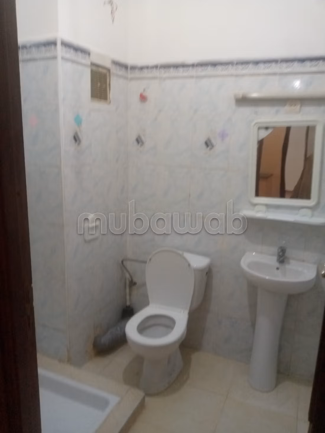 Beau studio a vendre dons un excellent emplacement