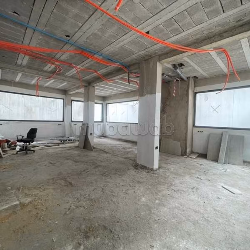 Local comercial en alquiler de 448.0 m² en Casablanca, Cil