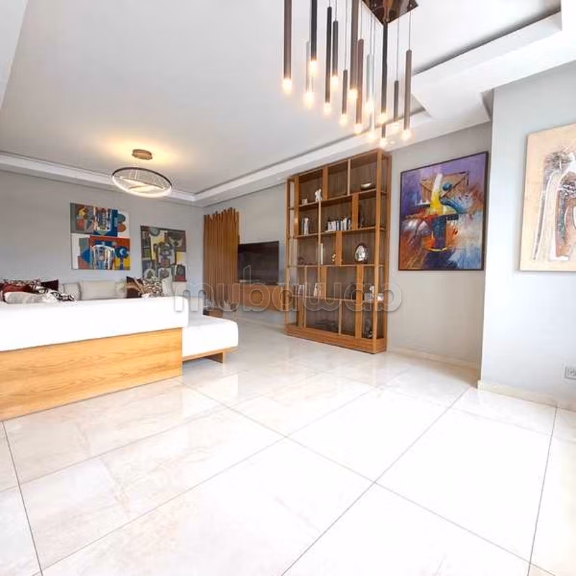 Appartement à Vendre de 243.0 m² à Casablanca, Gauthier — 2
