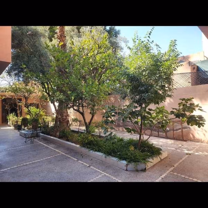 Villa en Venta de 582.0 m² en Marrakech, Semlalia