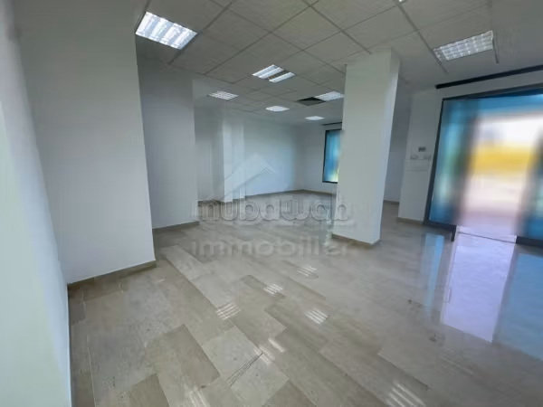 Ufficio di 180m² – Lac 1