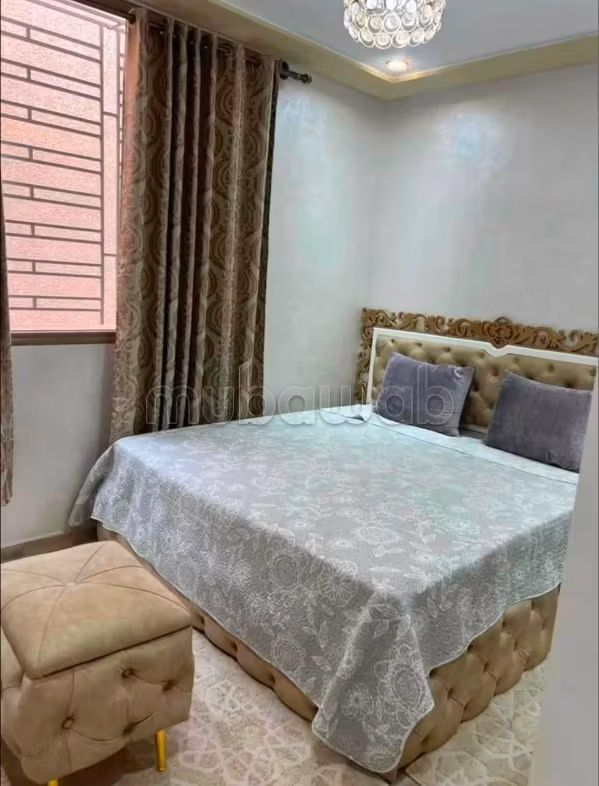 Bel appartement à louer à Marjan. Superficie de 90 m². Meublé