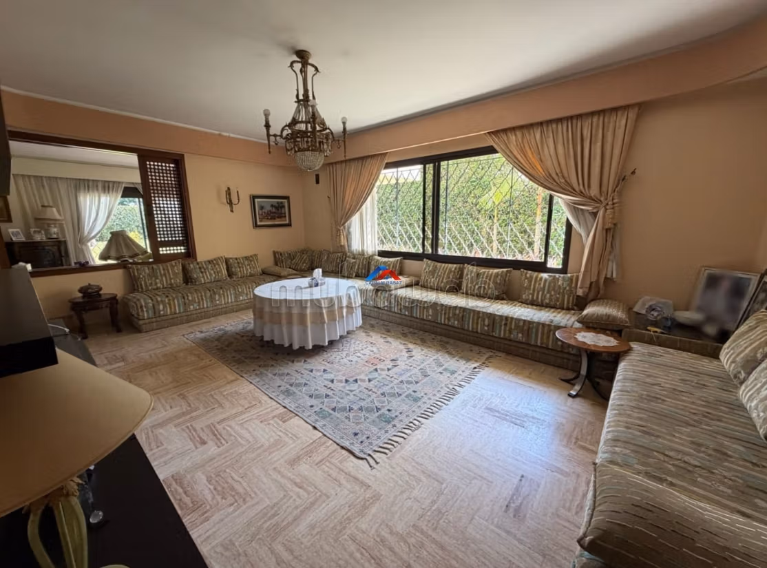 Villa en venta en Bir Qacem Souissi Rabat