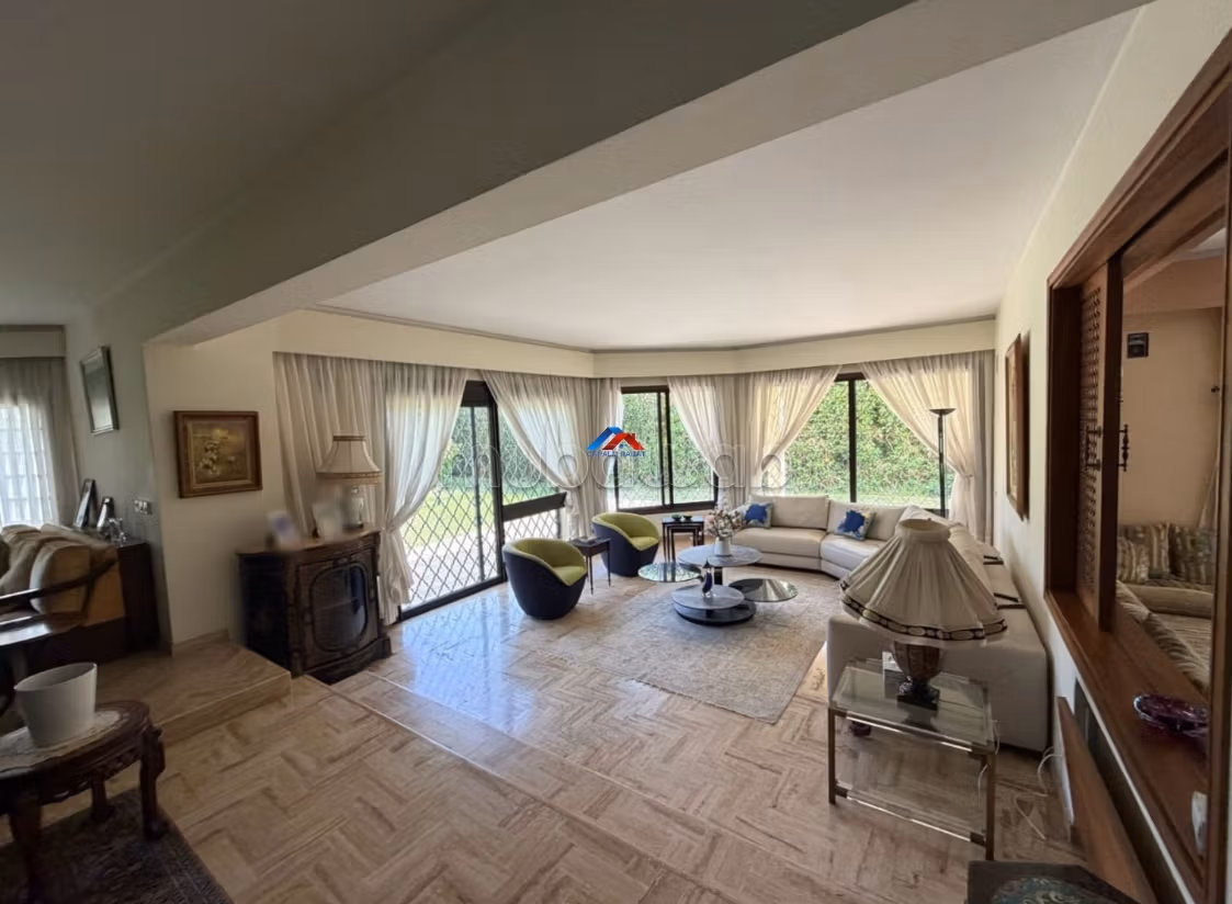 Villa en venta en Bir Qacem Souissi Rabat