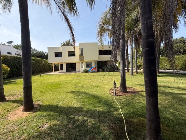 Villa te koop in Bir Qacem Souissi Rabat