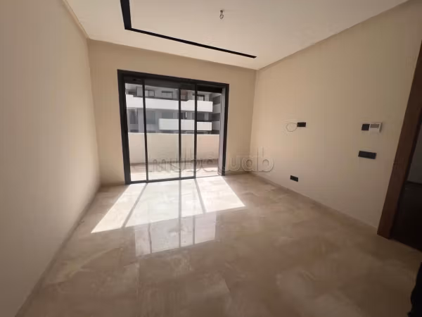 Estudio a la venta en California