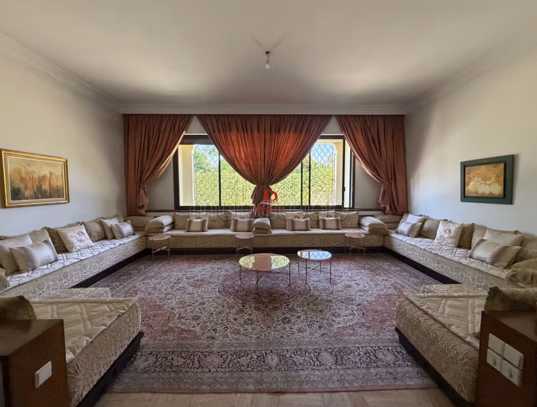 Villa en venta en Bir Qacem Souissi Rabat