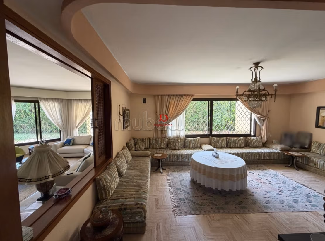 Villa en venta en Bir Qacem Souissi Rabat