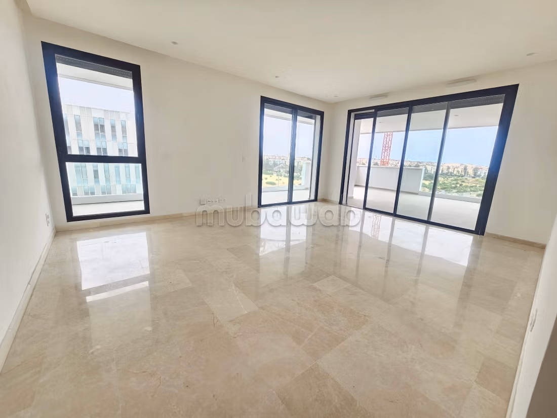 Appartement neuf spacieux avec grande terrasse — 3