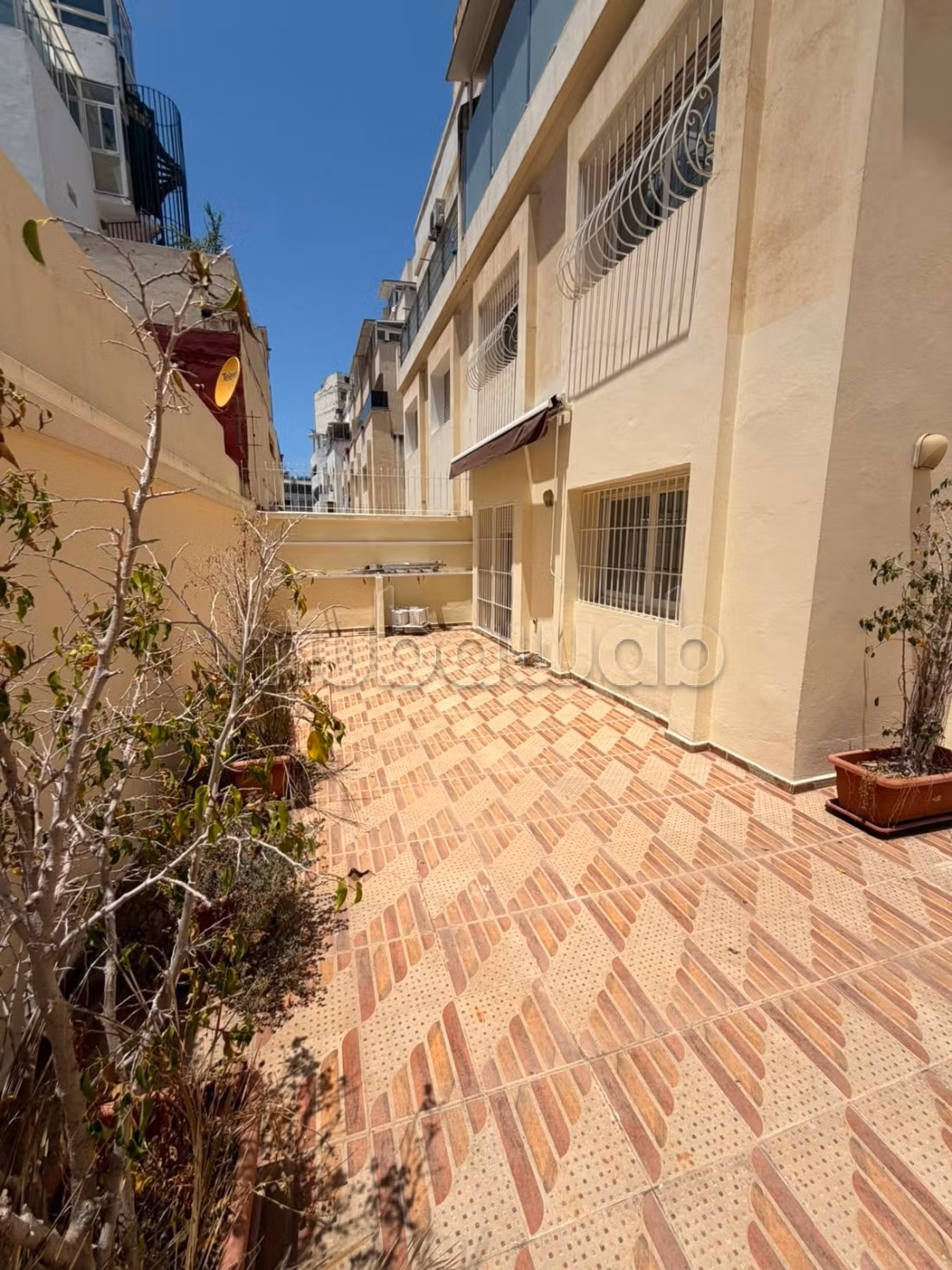 Appartement 280 m² à Bourgogne Ouest — 13