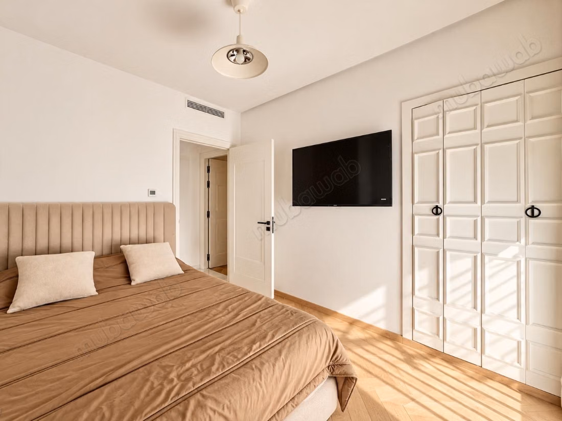 Three-bedroom furnished apartment at Biarritz residence
