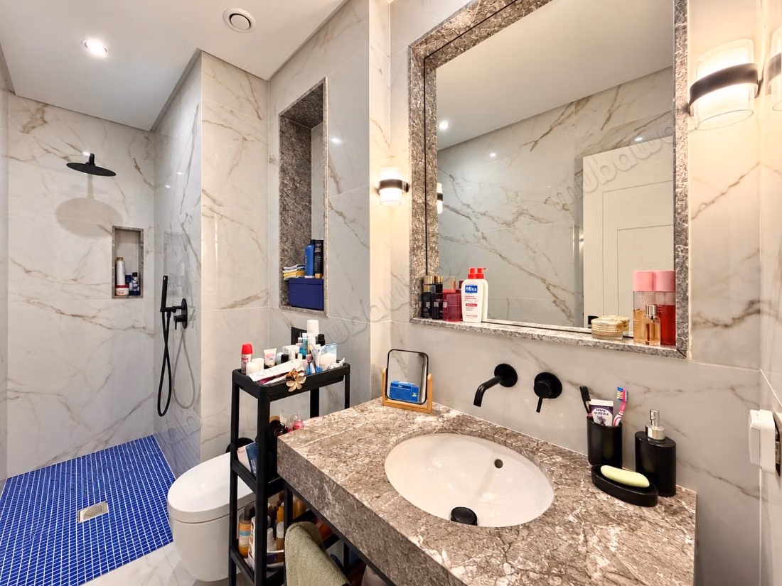 Three-bedroom furnished apartment at Biarritz residence