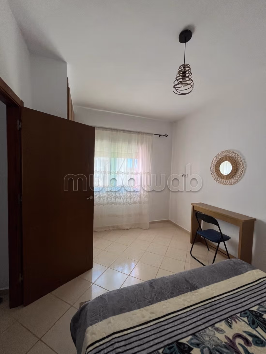 Clean apartment with pool access