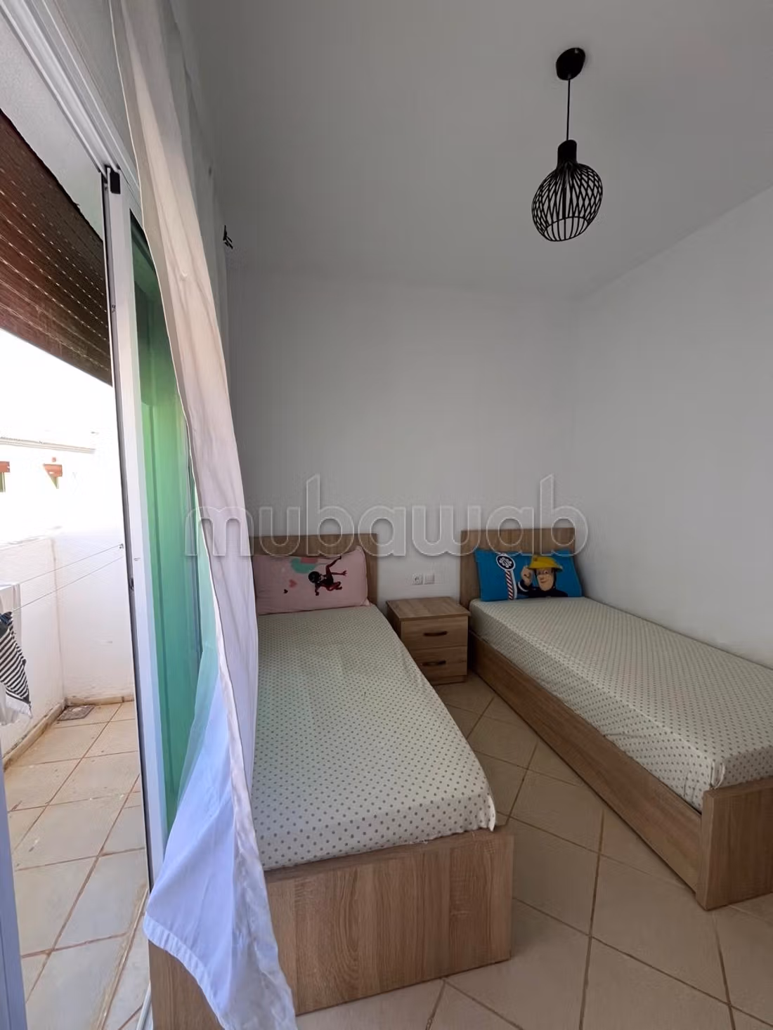 Clean apartment with pool access