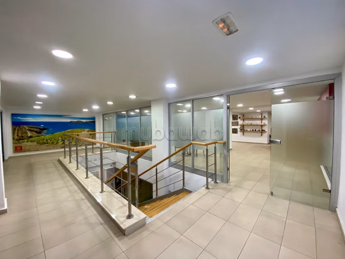 Commercial space / Office 625 m² Maarif Palmier