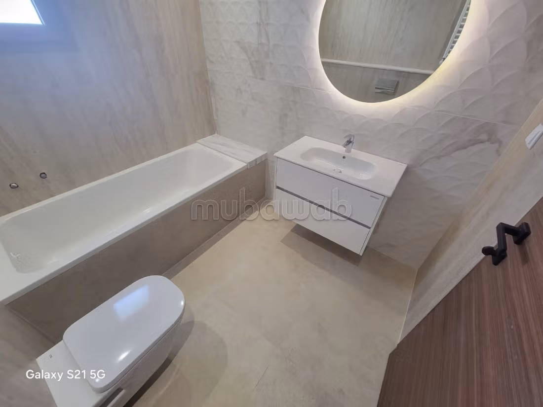 A vendre Un appartement S2 A La soukra chotrana