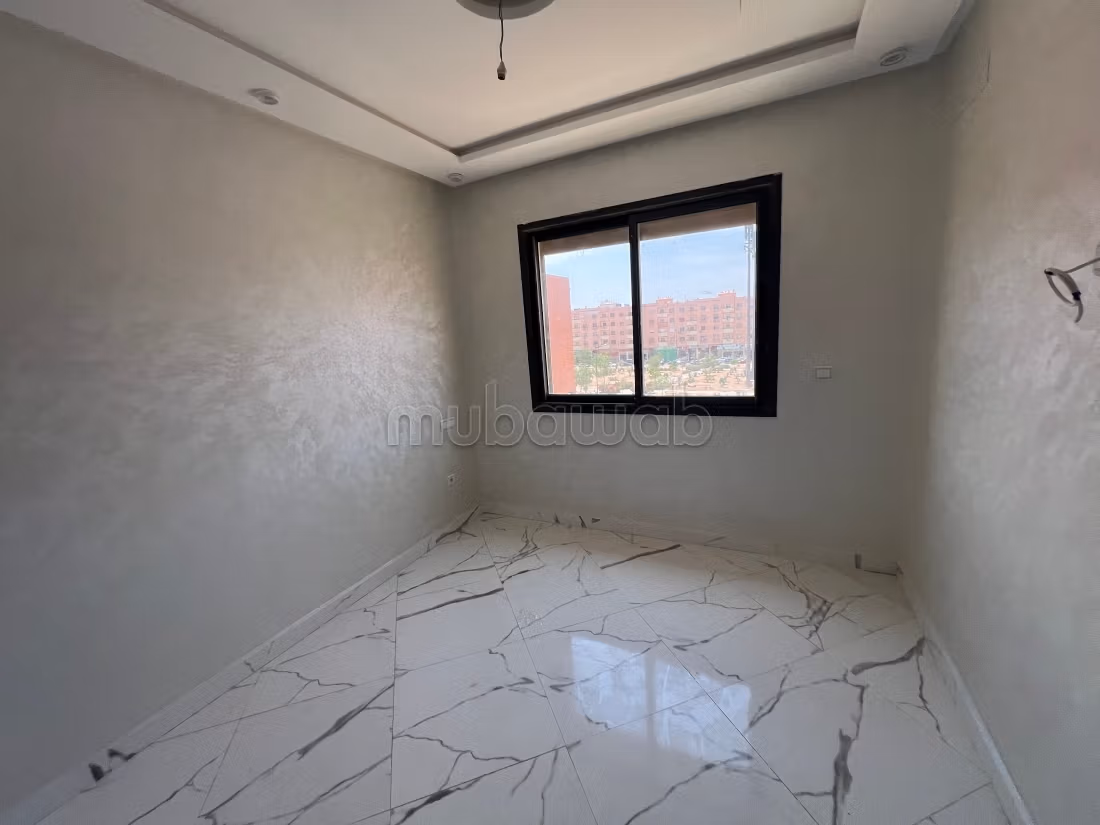 Beautiful apartment for rent on Route de Safi. 3 large rooms. Concierge service available, air conditioning system