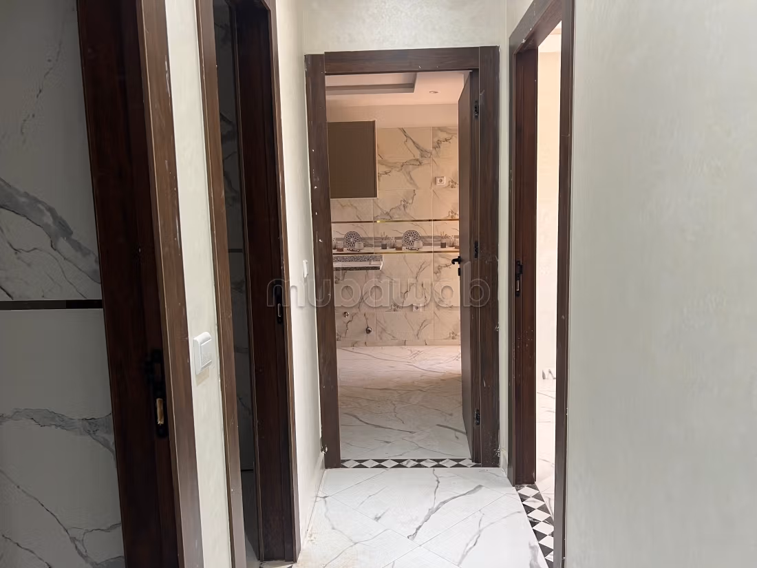 Beautiful apartment for rent on Route de Safi. 3 large rooms. Concierge service available, air conditioning system