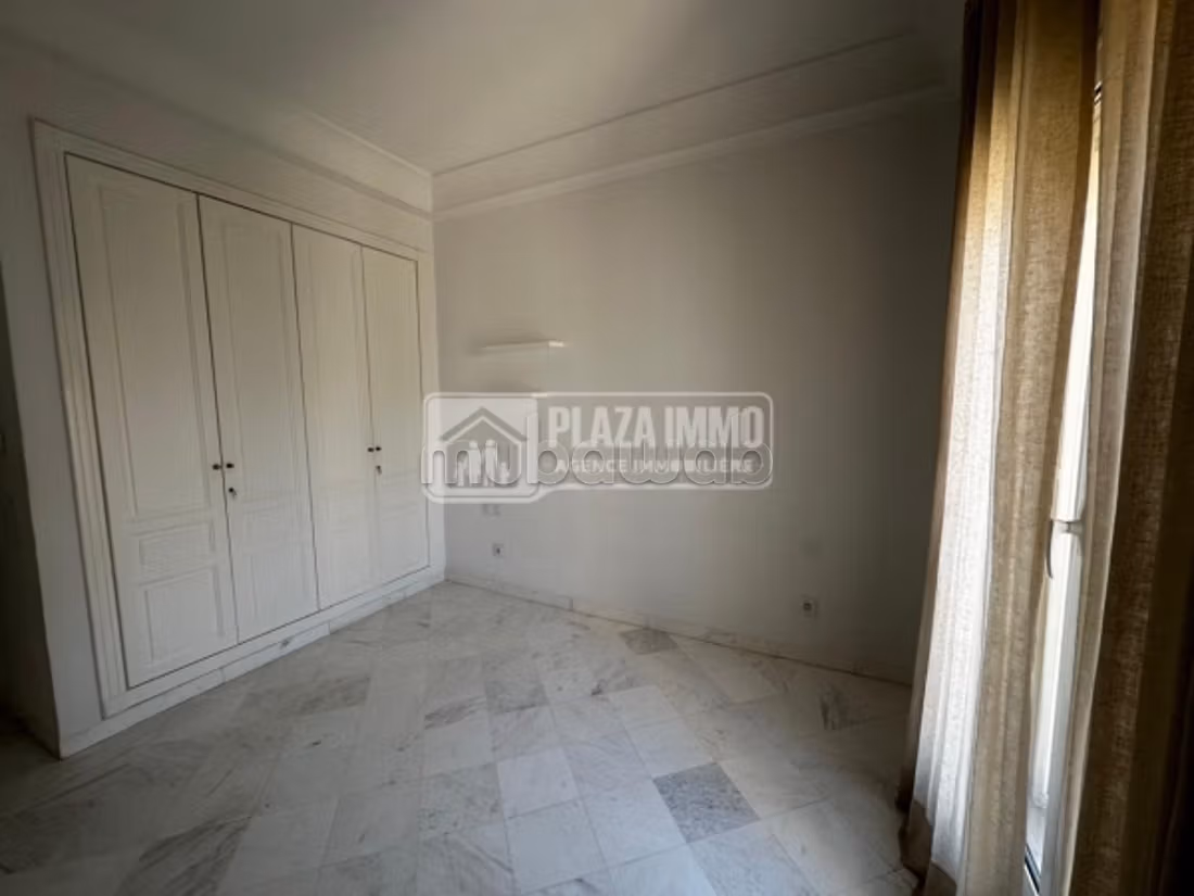In vendita un magnifico appartamento S3 al lago 2