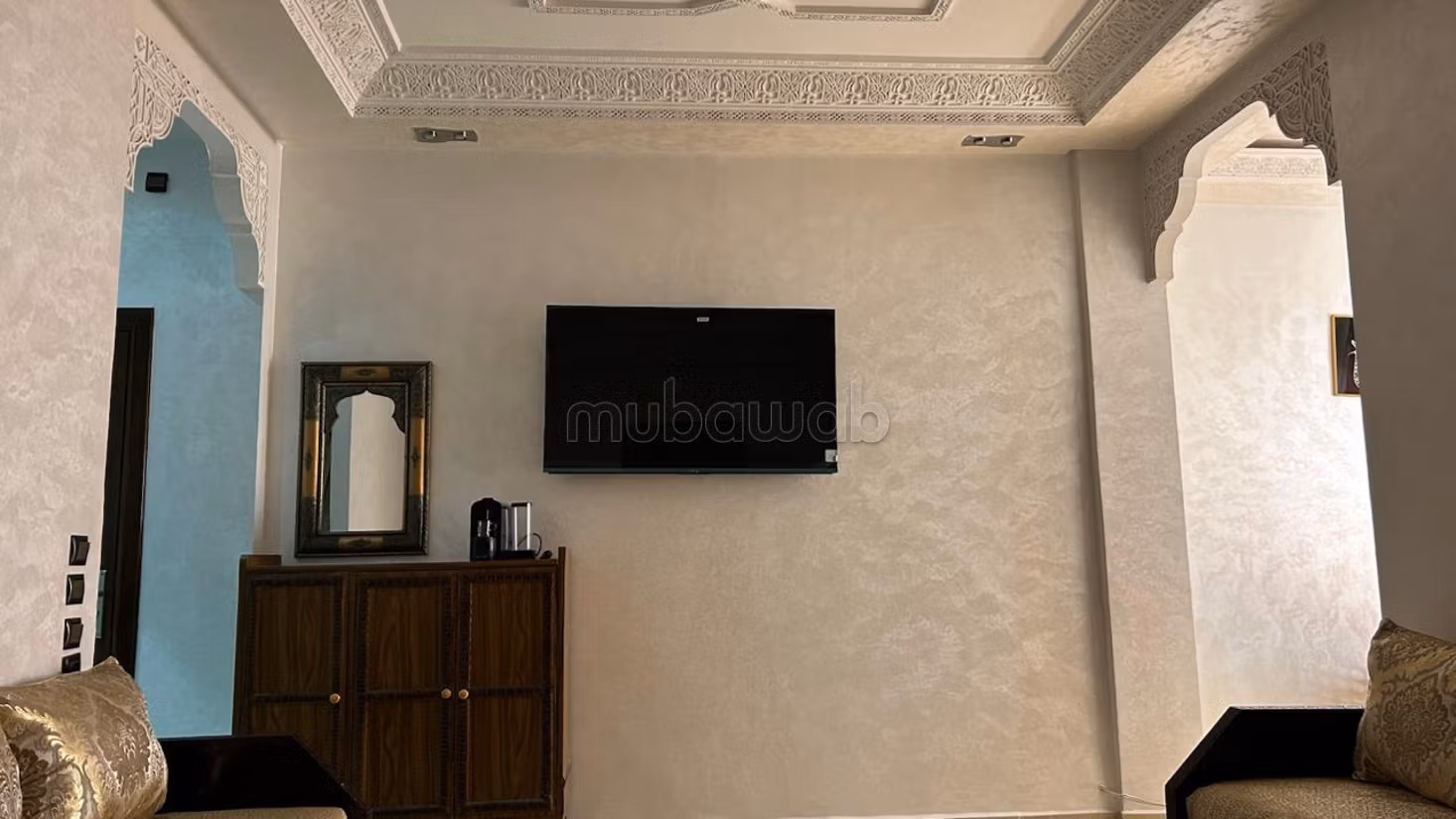 Alquila este apartamento en Mers Sultan. Superficie total 80 m². Amueblado