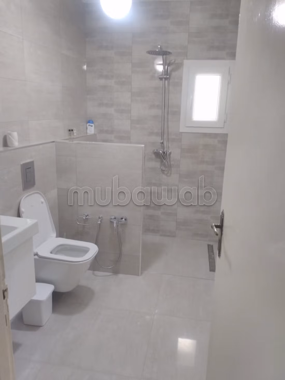 Loxation étage de villa meublée a manar 2
