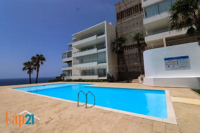 Estancia Excepcional con Piscina y Vista al Mar