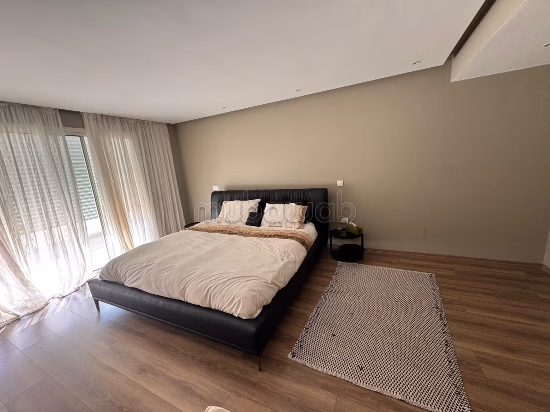 Villa di lusso in affitto. 5 camere. Completamente arredato