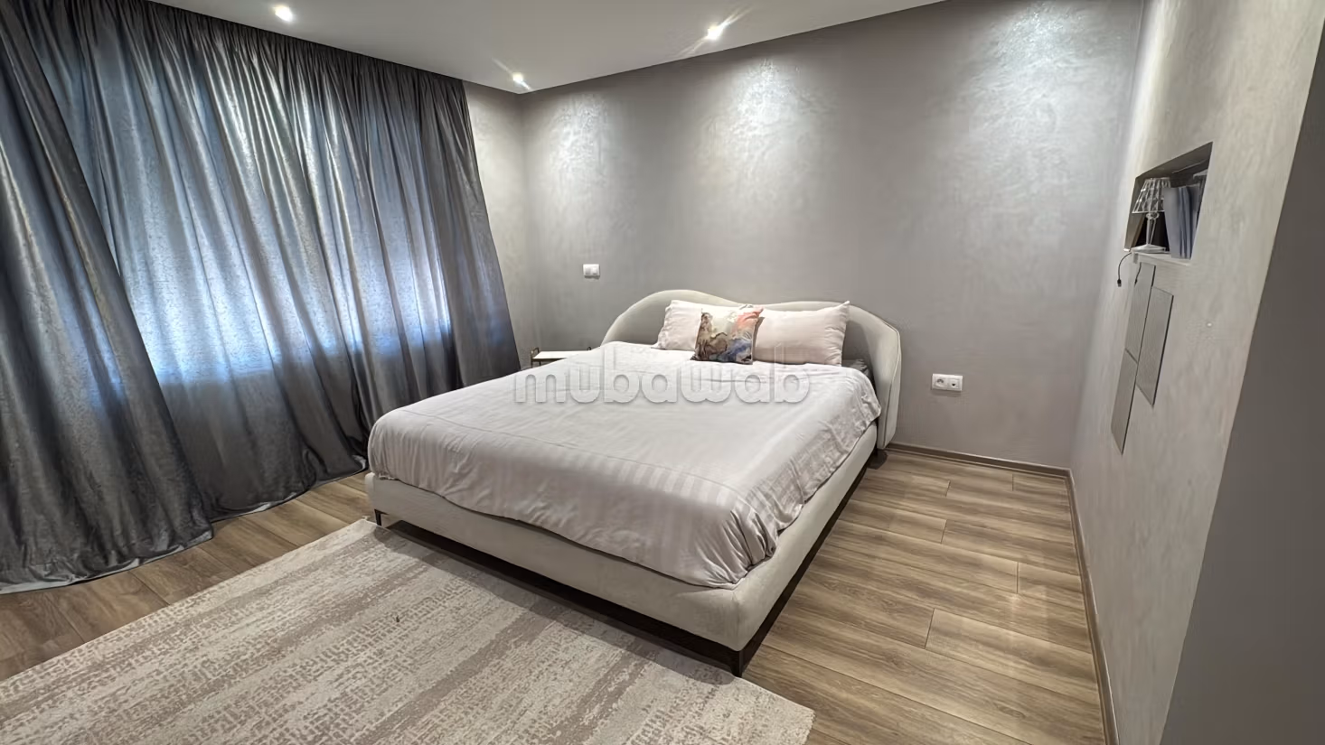 Villa di lusso in affitto. 5 camere. Completamente arredato