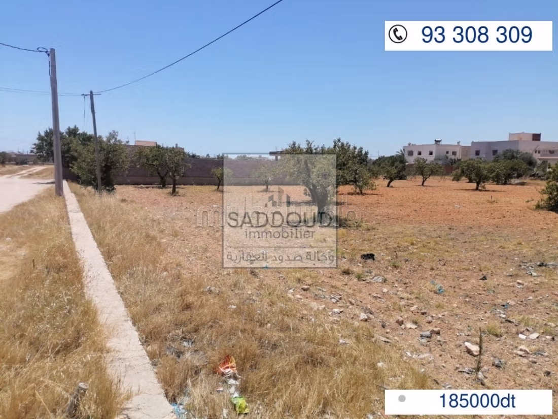 Terrain 737m à vendre – Route Tunis KM 7
