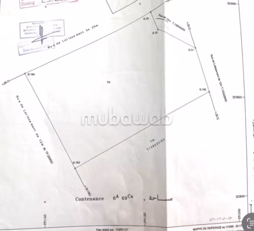 Land 3 facade of 669 M2 Bouskoura